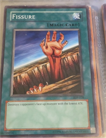 1996 Yu-Gi-Oh! SDP-028 Fissure — front