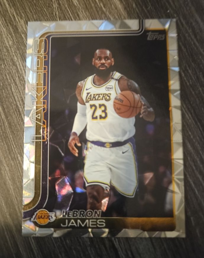 2025-26 Topps #150 LeBron James — front