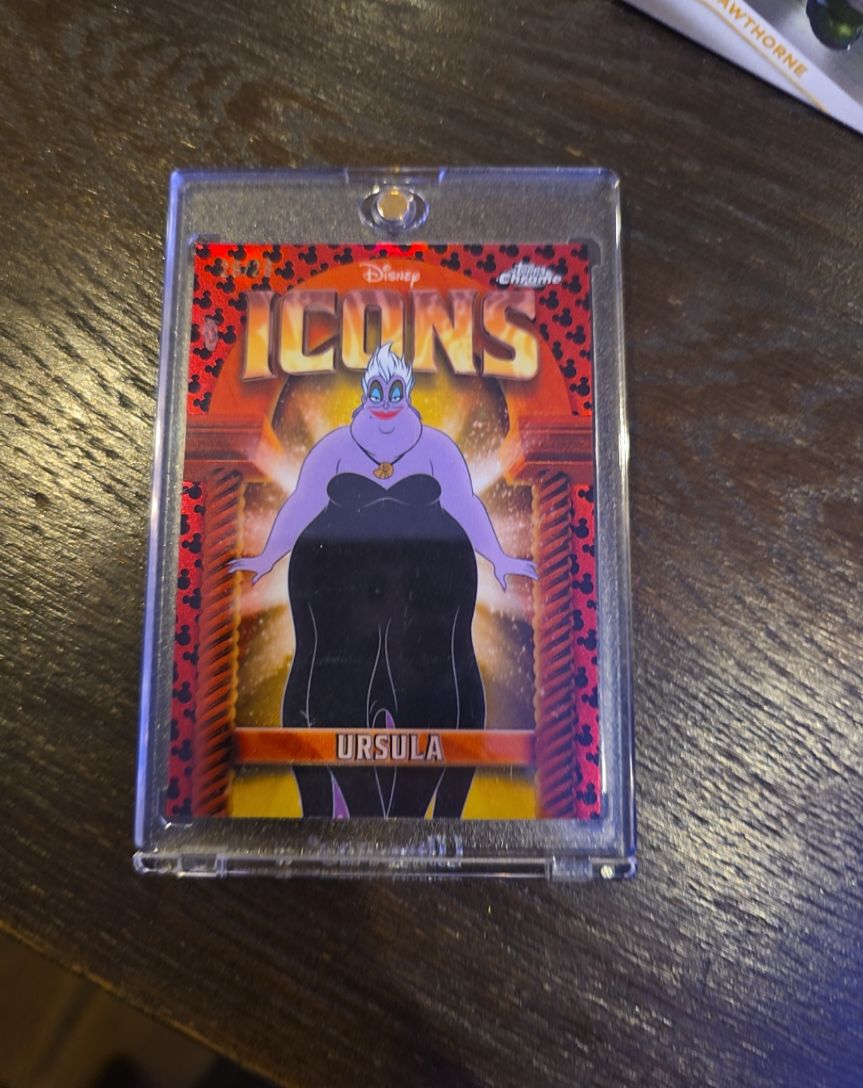 2025 Topps Chrome Disney Icons #DI-29 Ursula — front