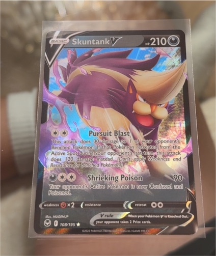 2022 Pokemon TCG Silver Tempest #108 Skuntank V — front