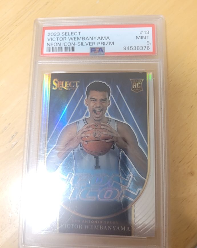 2023-24 Panini Select #13 Victor Wembanyama Neon Icon Silver Prizm — front