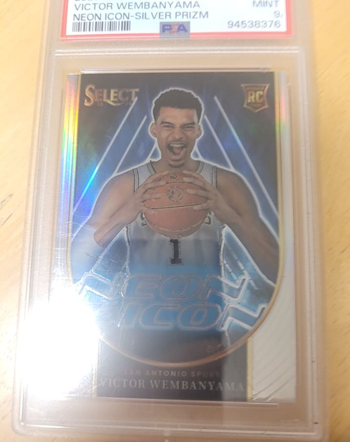 2023-24 Panini Select #13 Victor Wembanyama Neon Icon Silver Prizm Rookie — front