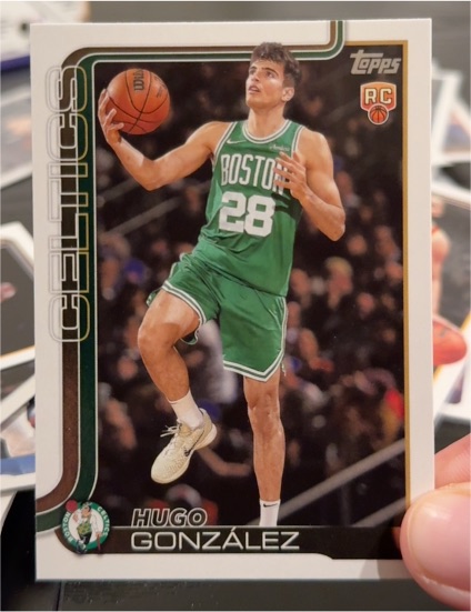2025-26 Topps #228 Hugo González — front