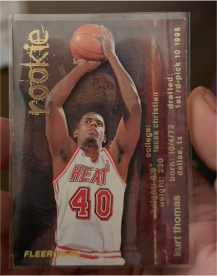 1995-96 Fleer #313 Kurt Thomas — front