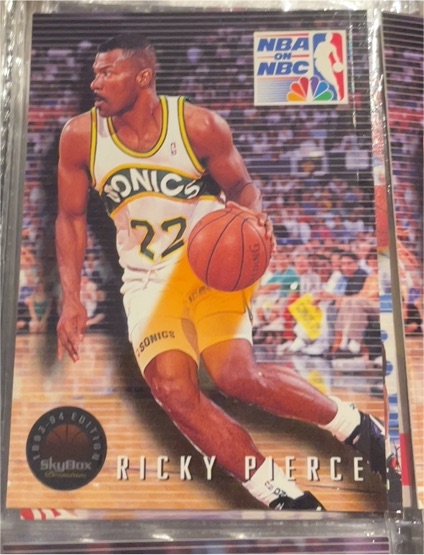 1993-94 SkyBox Premium #11 Ricky Pierce — front