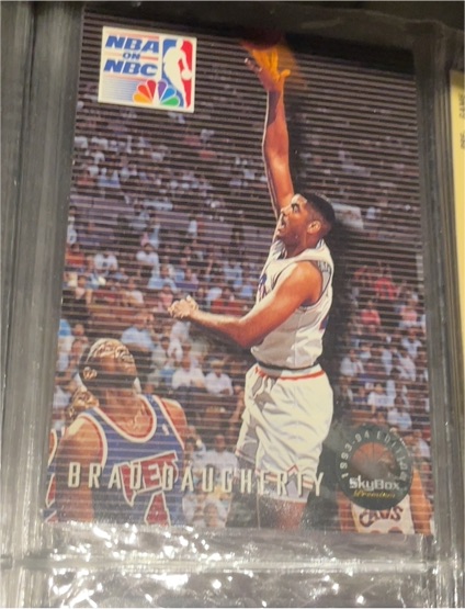 1993-94 SkyBox Premium #7 Brad Daugherty — front