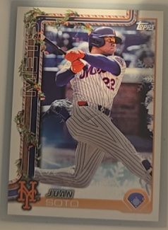 2025 Topps Holiday #H150 Juan Soto — front