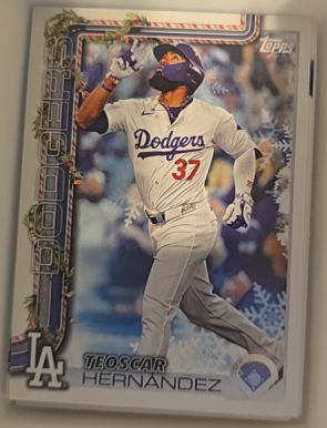 2025 Topps Holiday #H164 Teoscar Hernandez — front