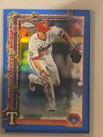 2025 Topps Holiday #H125 Corey Seager — front