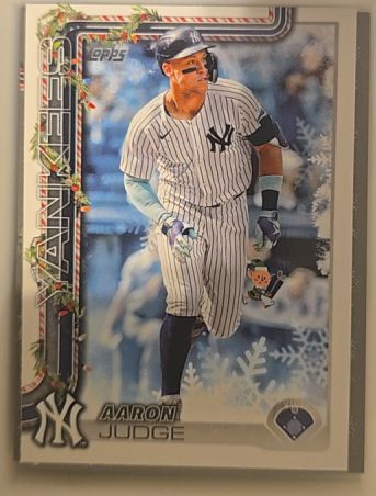 2025 Topps Holiday #H161 Aaron Judge — front