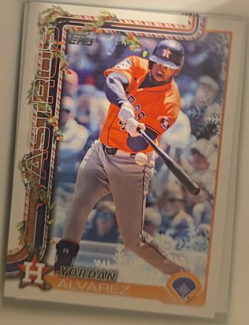 2025 Topps #244 Yordan Alvarez — front
