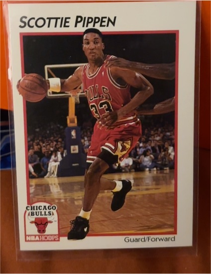 1991 NBA Hoops #7 Scottie Pippen — front