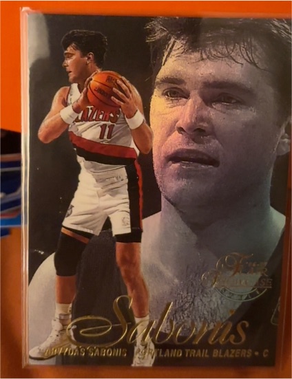 1996-97 Fleer Showcase #9 Arvydas Sabonis — front