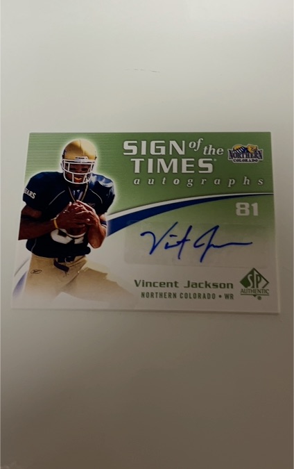 2010 Upper Deck SP Authentic Sign of the Times #81 Vincent Jackson — front