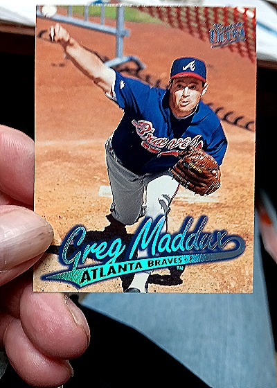 1997 Fleer Ultra #157 Greg Maddux — front