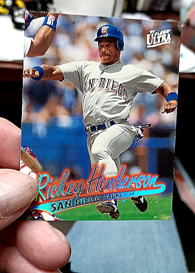1997 Fleer Ultra #285 Rickey Henderson — front