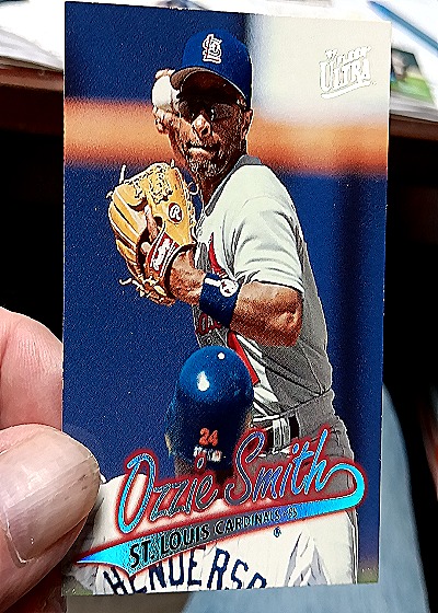 1997 Fleer Ultra #276 Ozzie Smith — front