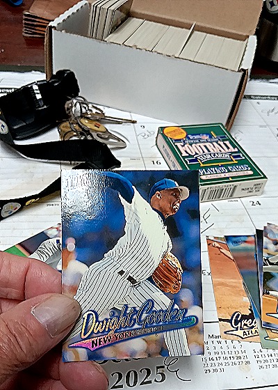 1997 Fleer Ultra #98 Dwight Gooden — front
