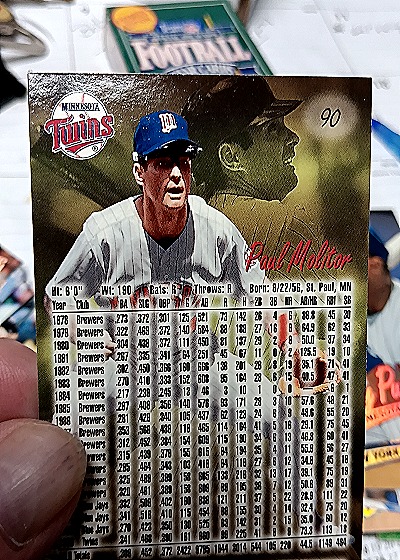 1997 Fleer Ultra #90 Paul Molitor — back