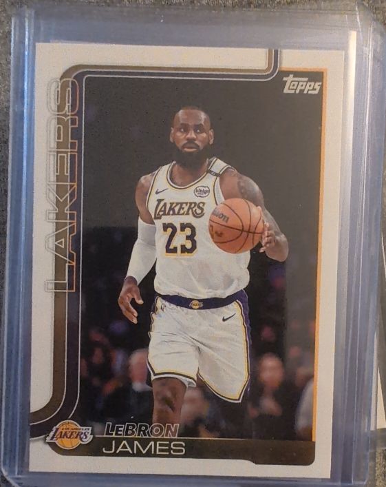 2025 Topps LeBron James — front