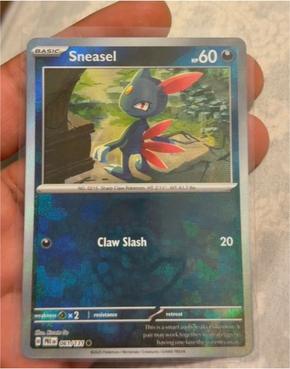 2022 Pokémon Prismatic Evolutions #061 Sneasel — front