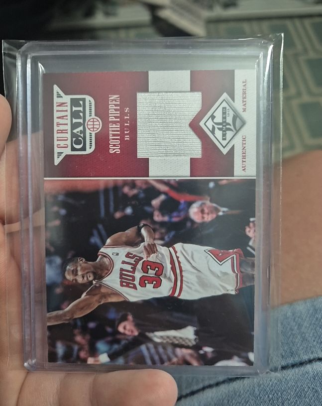 2012-13 Panini Limited Curtain Call Materials Scottie Pippen — front