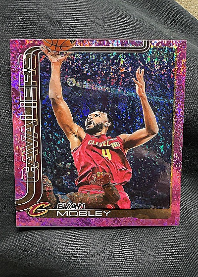 2025-26 Topps #82 Evan Mobley — front