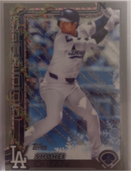 2025 Topps Holiday #H200 Shohei Ohtani — front