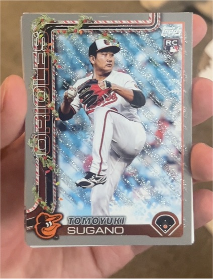 2025 Topps Holiday #H188 Tomoyuki Sugano — front