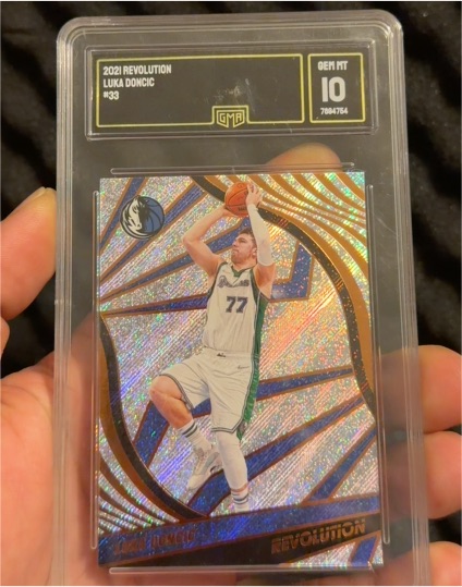 2021 Revolution #33 Luka Doncic — front