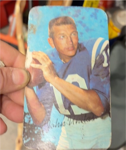 1970 Topps Super Football #15 Johnny Unitas — front