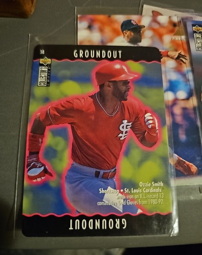 1996 Upper Deck Collector's Choice #38 Ozzie Smith Groundout — front