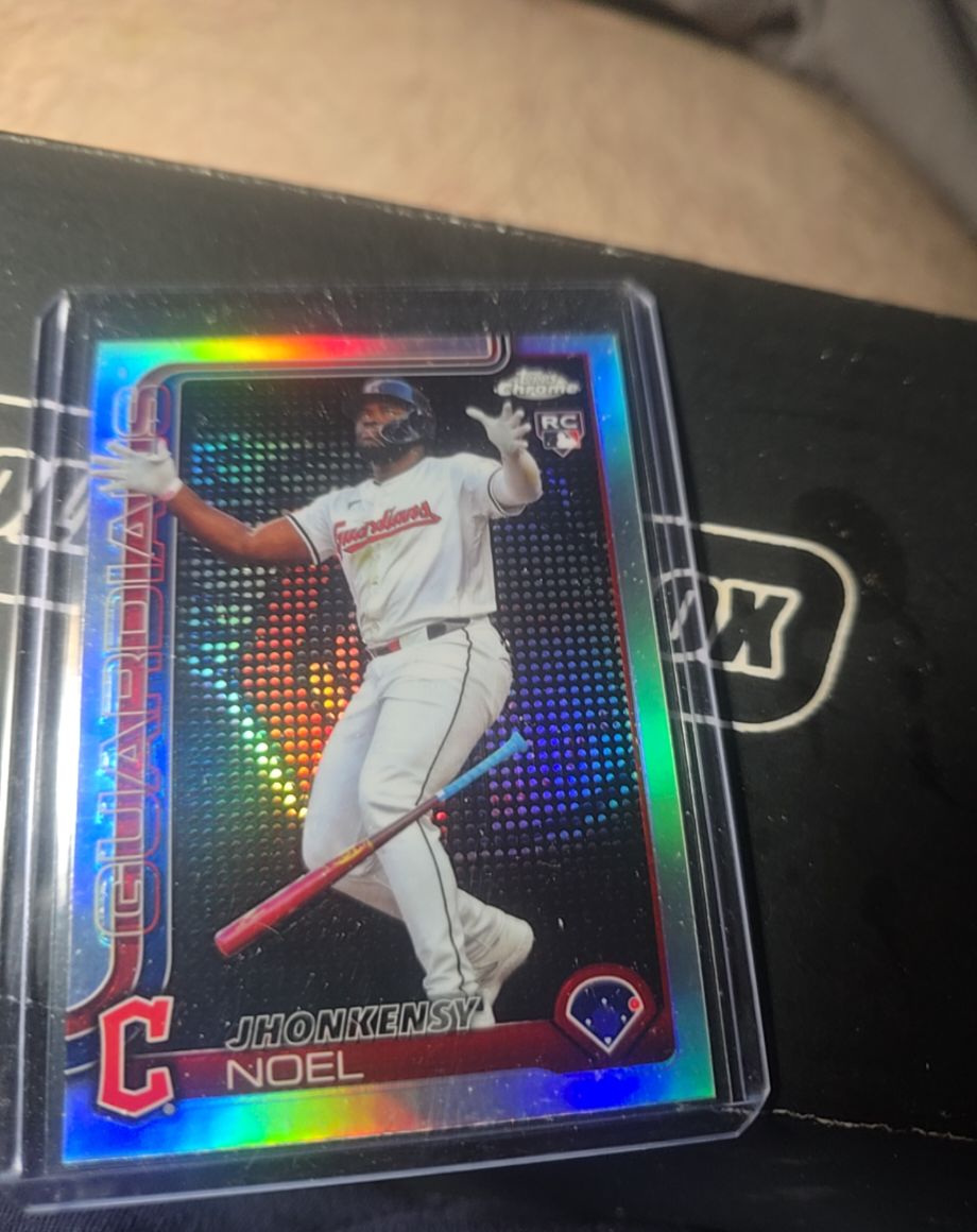 2025 Topps Chrome #24 Jhonkensy Noel — front