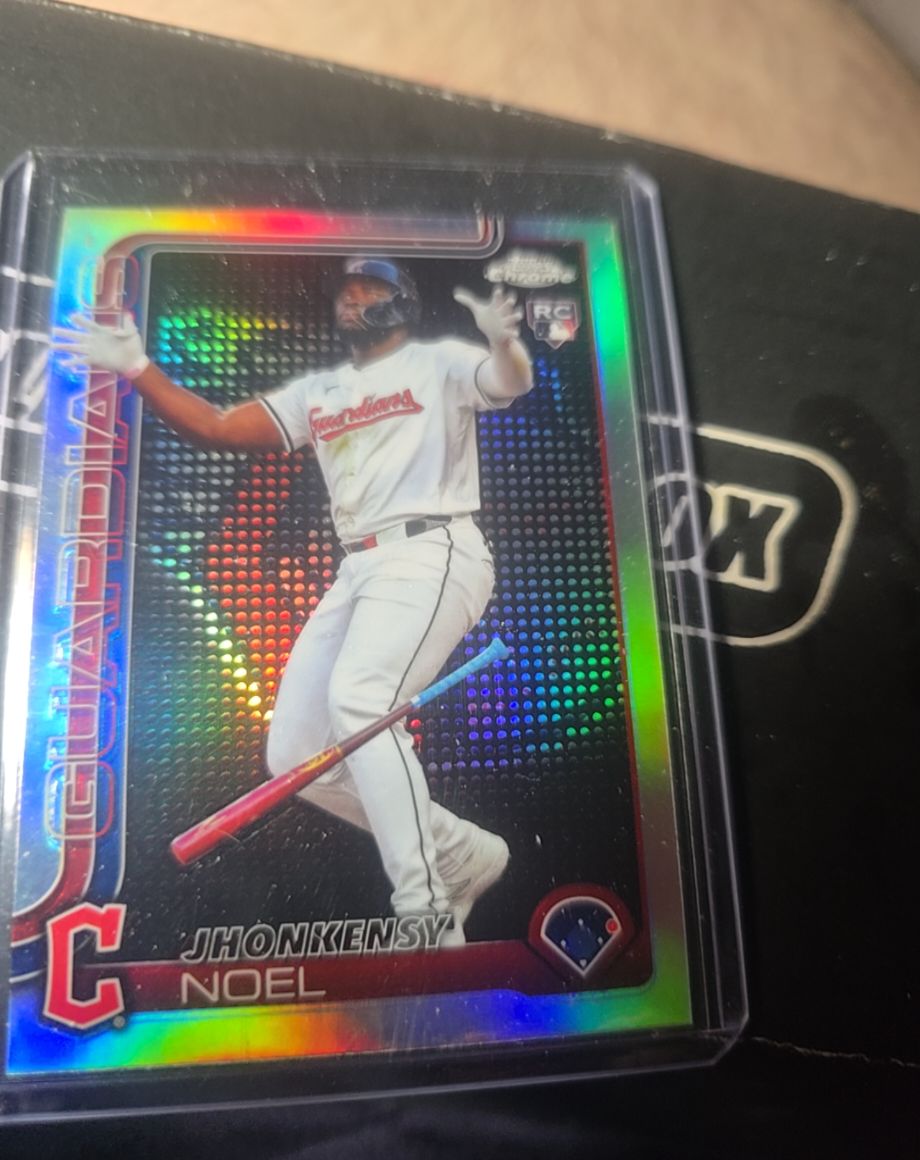 2025 Topps Chrome #291 Jhonkensy Noel RC — front