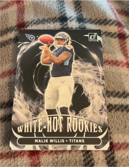 2022 Panini Donruss White Hot Rookies #WHR-2 Malik Willis — front