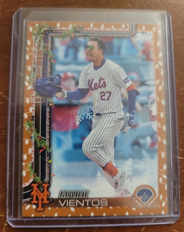 2025 Topps Holiday #H142 Mark Vientos — front