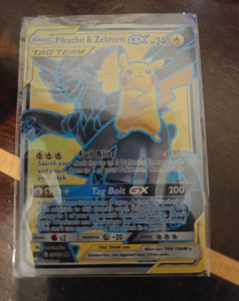 2019 Pokémon SM Team Up #162 Pikachu & Zekrom GX — front