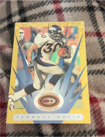 1999 Donruss Preferred Gold #86 Terrell Davis — front