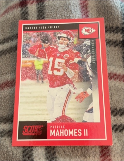 2020 Panini Score Football #136 Patrick Mahomes II — front