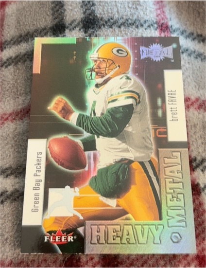 2000 Fleer Metal #9 Heavy Metal Brett Favre — front