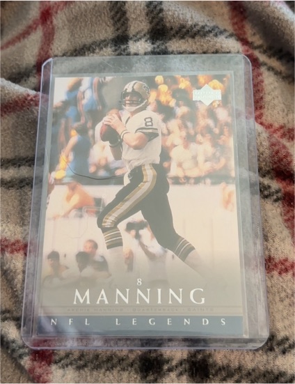 2000 Upper Deck Legends #43 Archie Manning — front