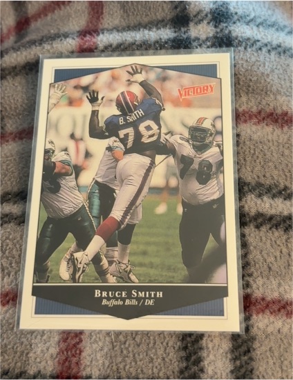 1999 Upper Deck Victory #33 Bruce Smith — front