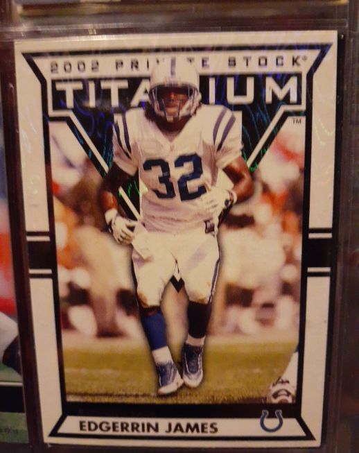 2002 Pacific Private Stock Titanium #32 Edgerrin James — front