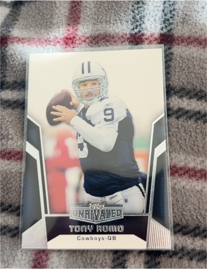 2010 Topps Unrivaled #14 Tony Romo — front