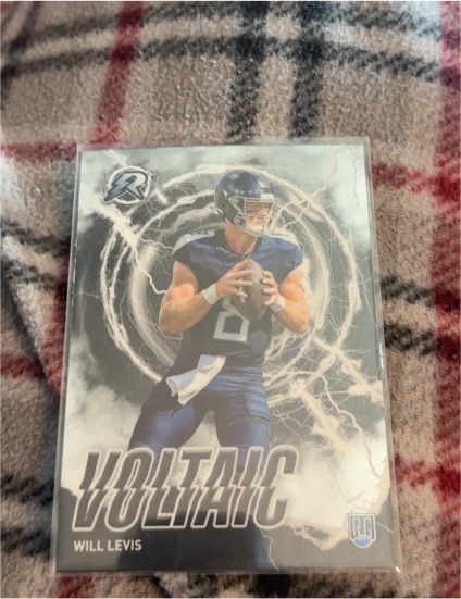 2023 Topps Composite Resurgence Voltaic #RV-4 Will Levis — front