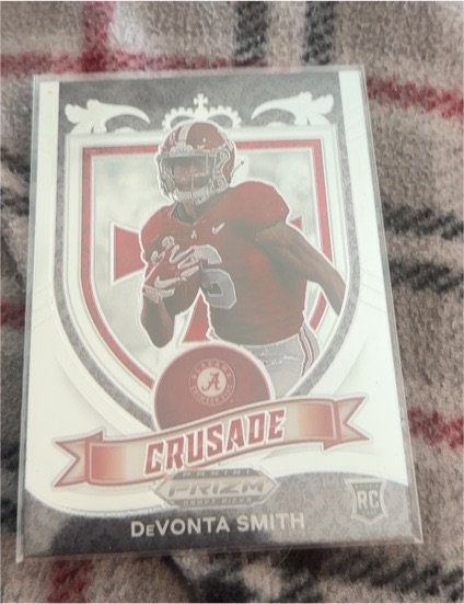2021 Panini Prizm Draft Picks #165 DeVonta Smith Crusade Rookie — front