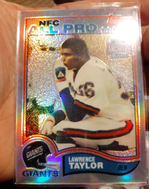 1986 Topps #46 Lawrence Taylor — front