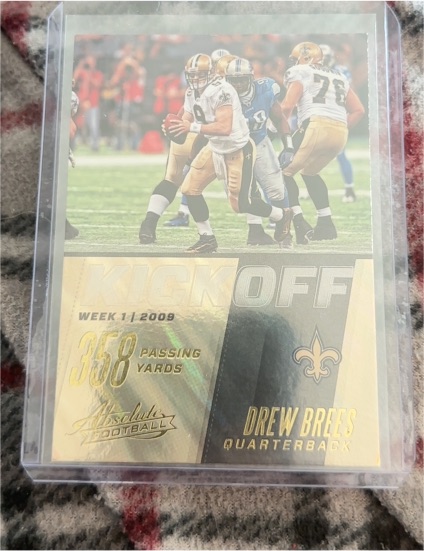2017 Panini Absolute Kickoff #7 Drew Brees — front