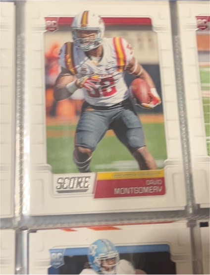 2019 Panini Score #339 David Montgomery — front