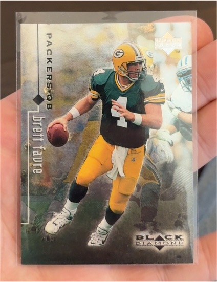 1998 Upper Deck Black Diamond Rookie Edition #31 Brett Favre — front